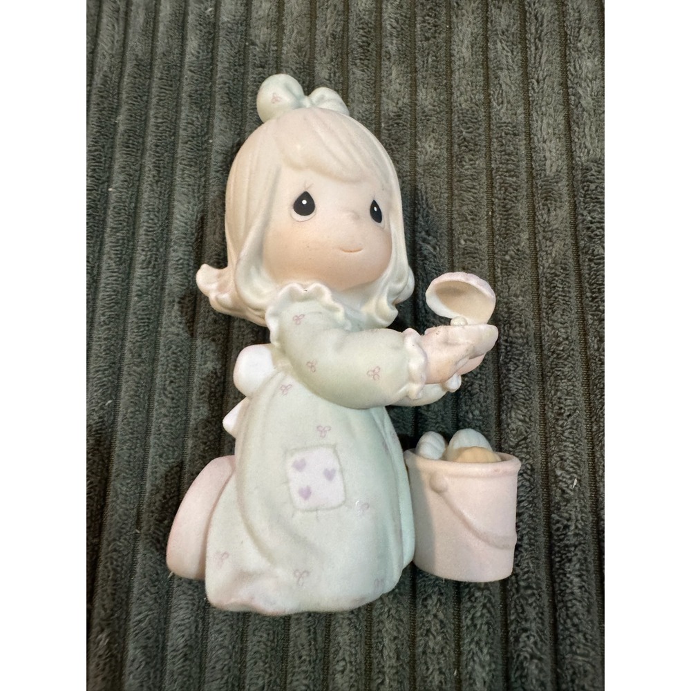 Precious Moments "What God Can Do Is No Secret" Figurine 1997
